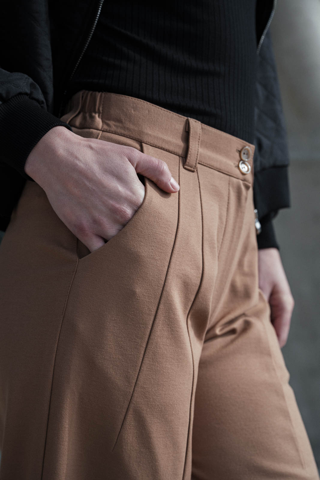 Kalhoty a �ortky Laura camel