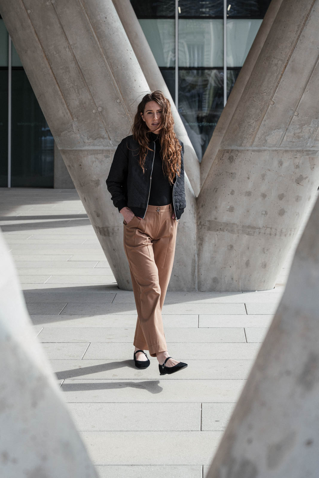 Kalhoty a �ortky Laura camel