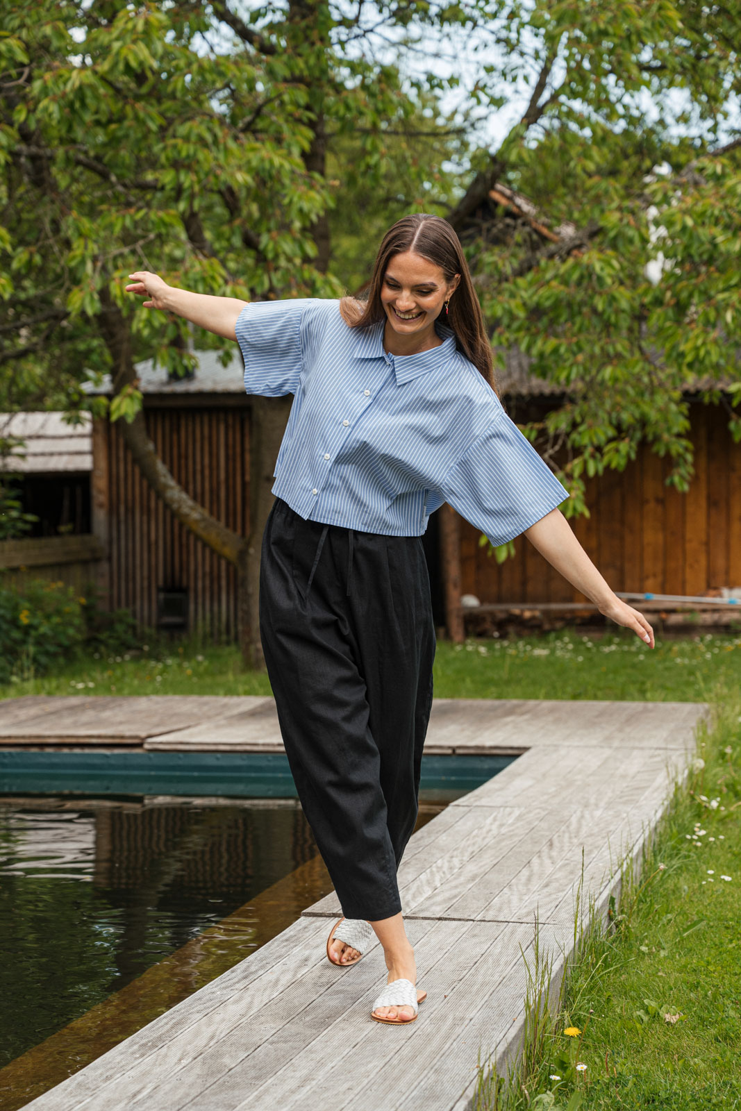 Kalhoty a �ortky Sunna Len black linen