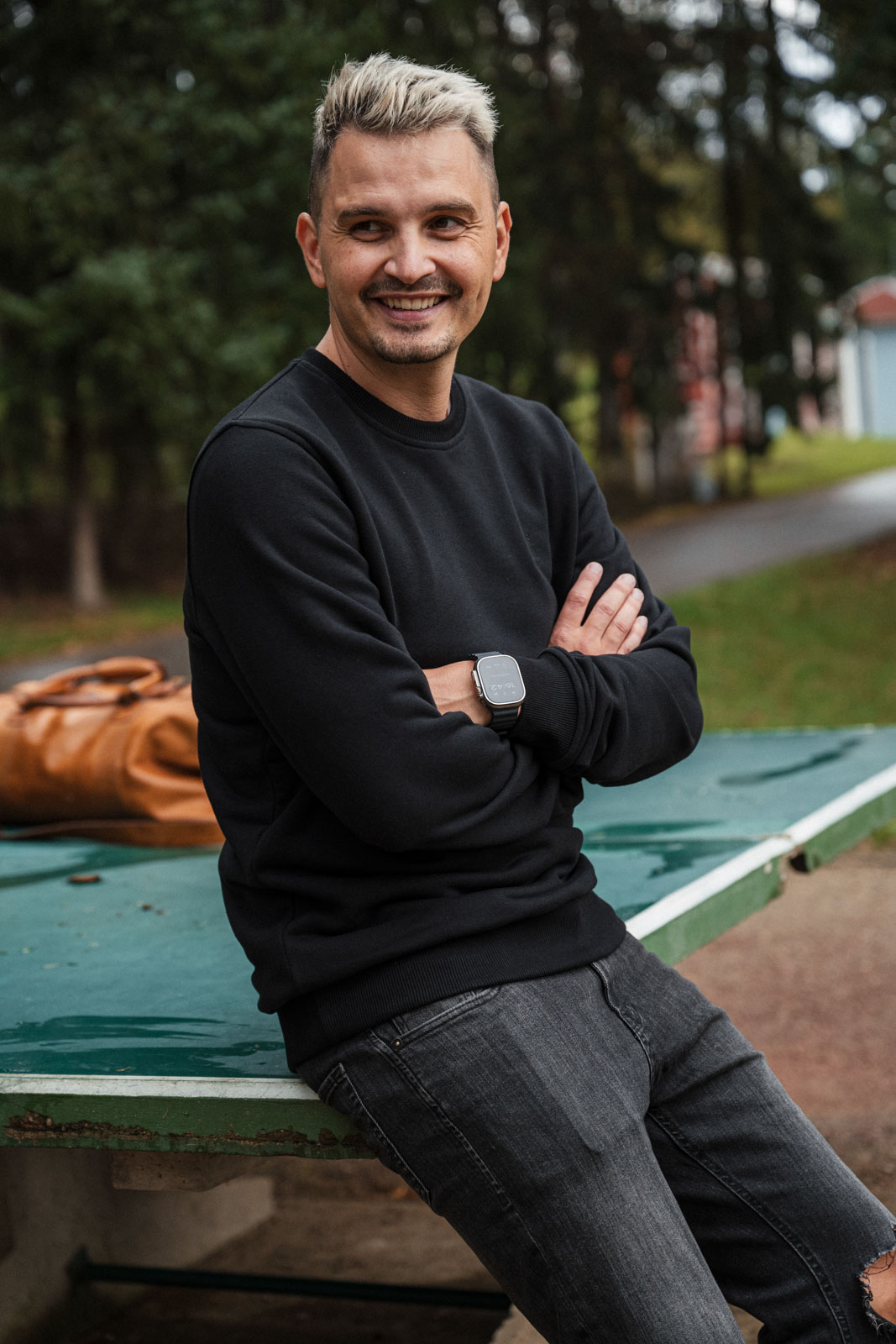 mikiny & svetry Elon �ern�