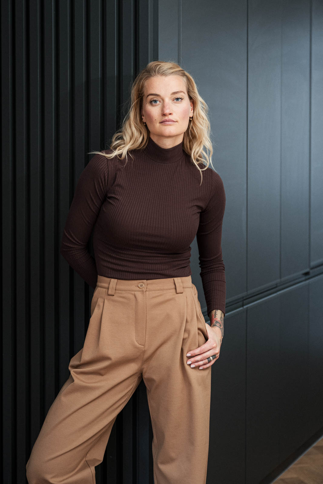 Basic collection Alma dark chocco rib