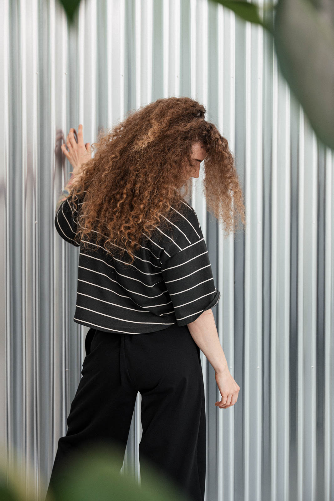 Tri�ka Lara anthracite/cream stripe