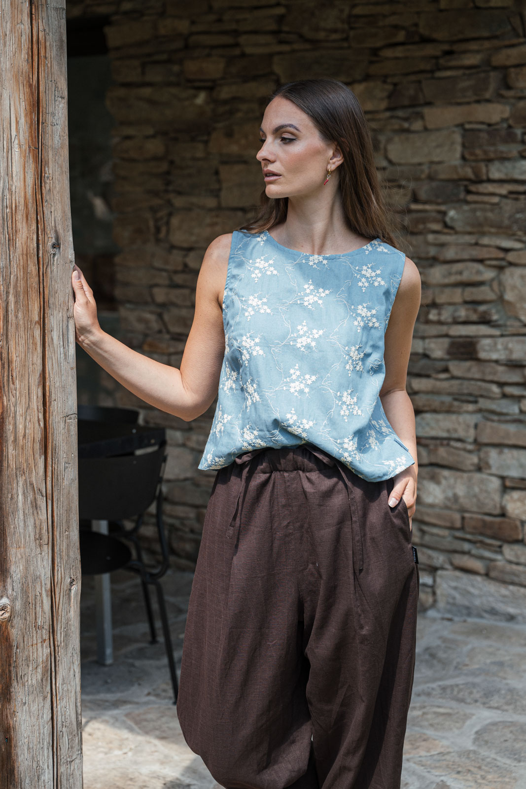 Kalhoty a �ortky Sunna Len chocolate linen