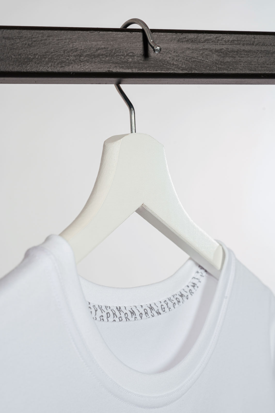 Pure YP edice Basic white