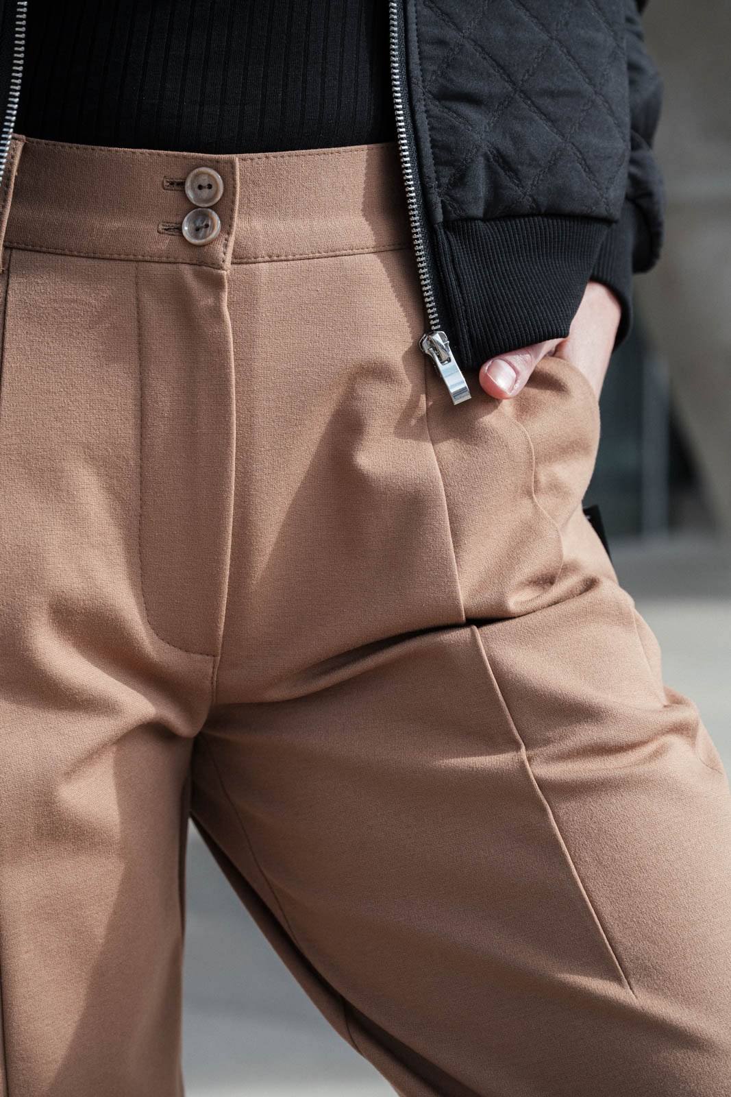 Kalhoty a �ortky Laura camel