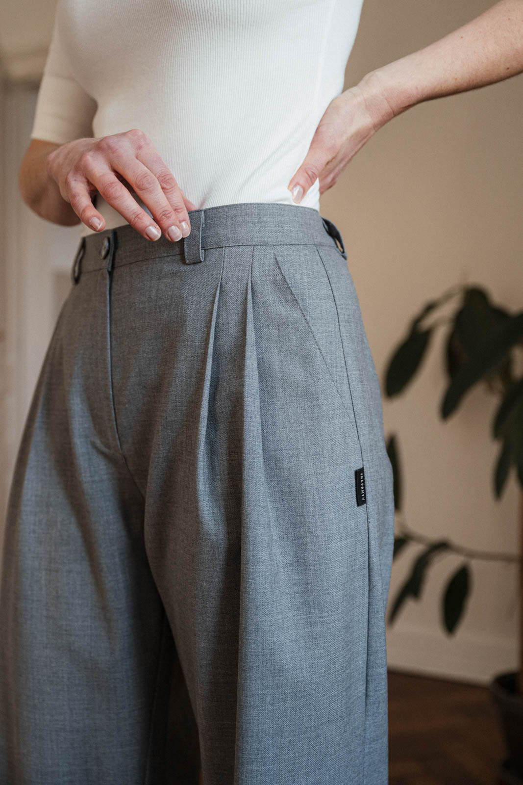 Kalhoty a �ortky Bela wool grey stone
