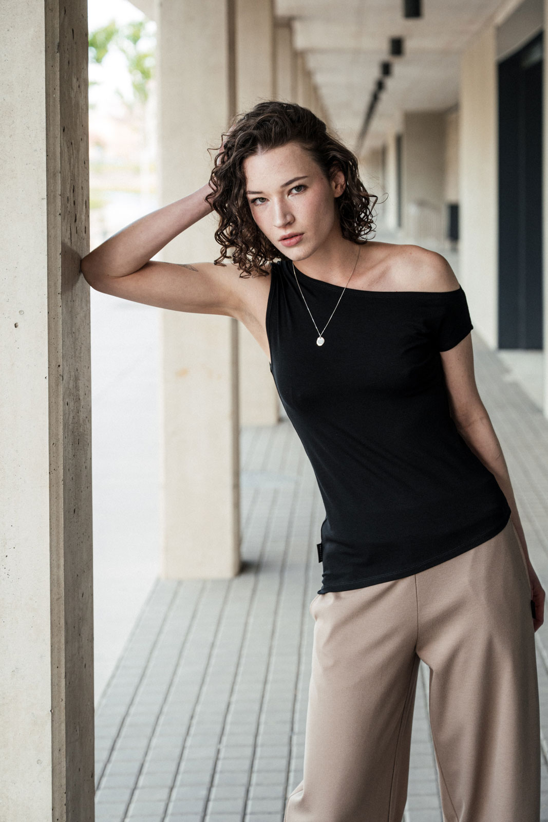 t�lka Troya black bamboo
