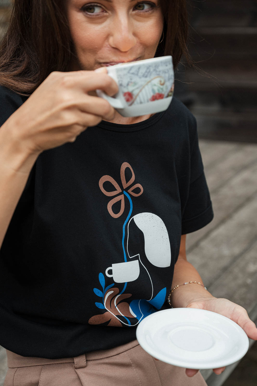 tri�ko s potiskem But first coffee black