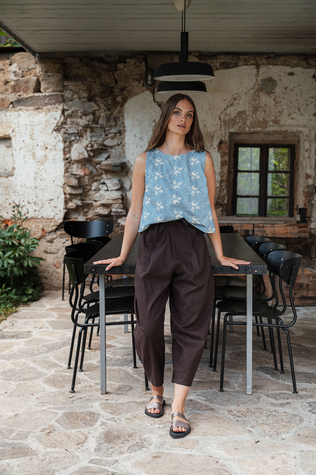Ko�ile Flora v��ivka embroidery blue jeans