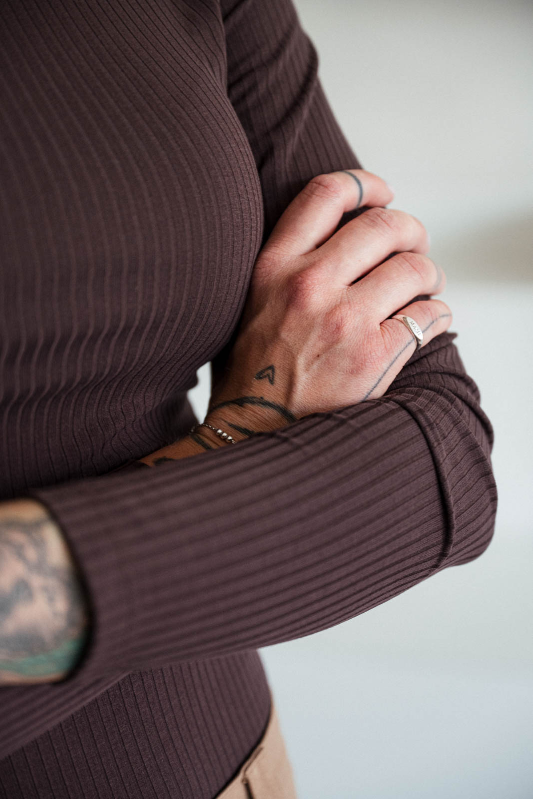 Basic collection Alma dark chocco rib