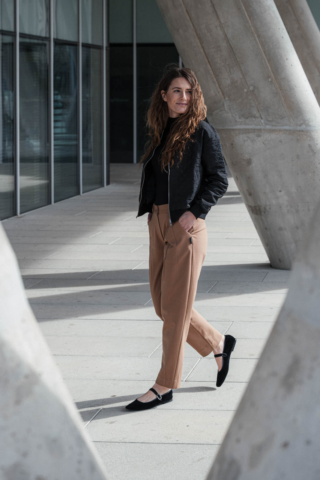 Kalhoty a �ortky Laura camel