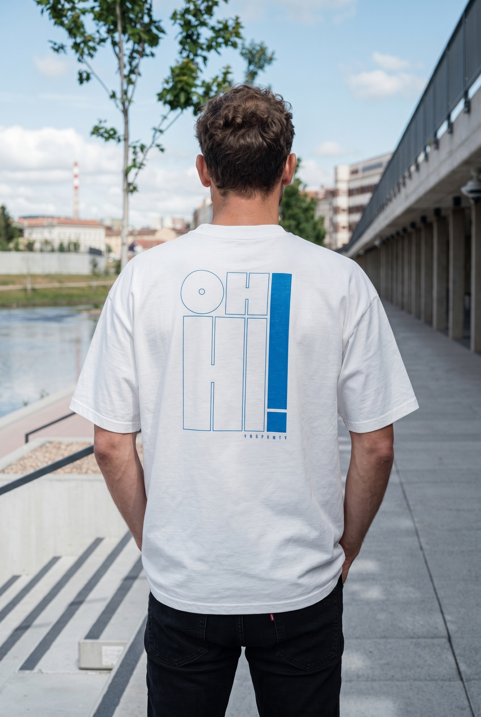 oversized st�ih Oh hi! off white