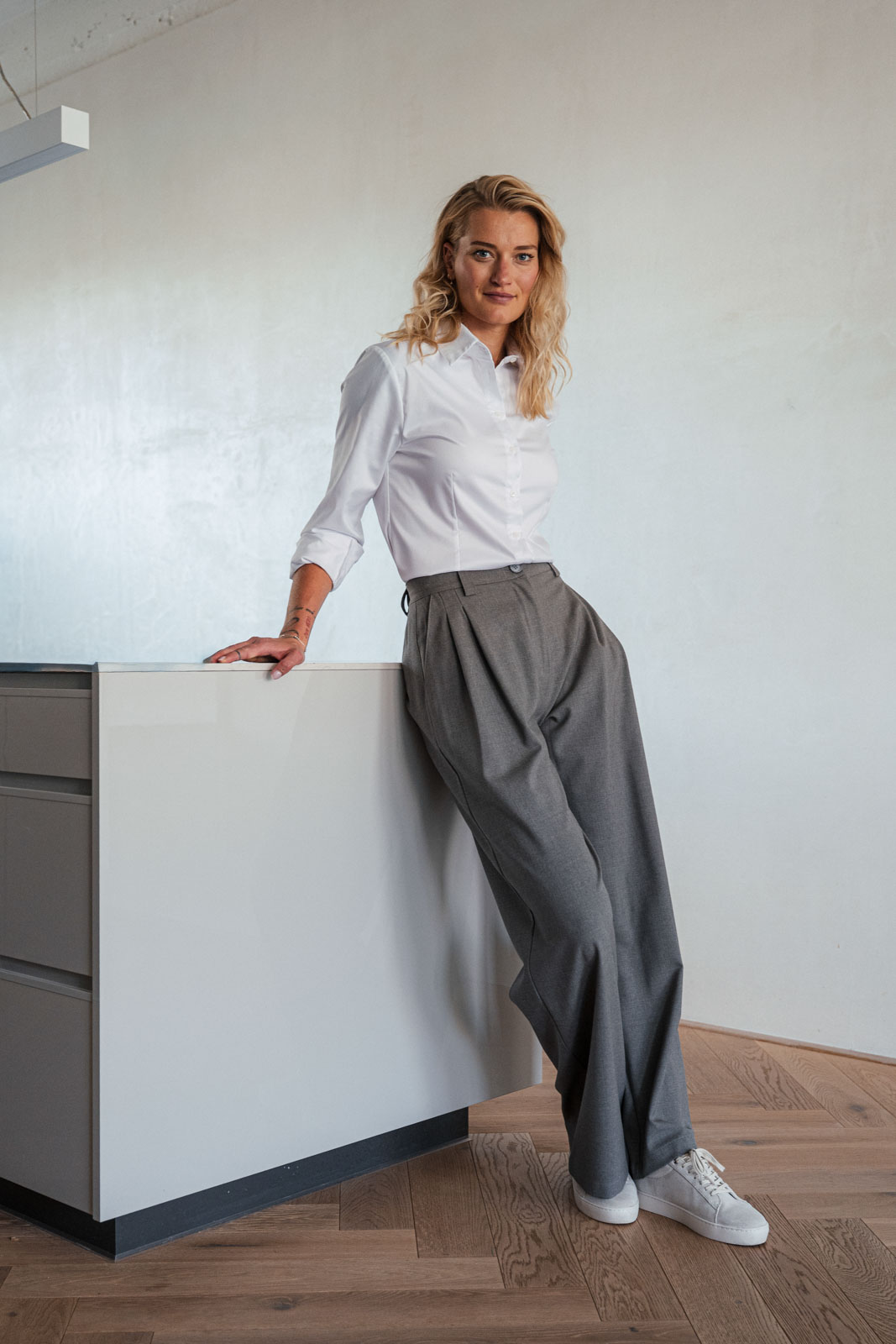 Kalhoty a �ortky Bela wool grey stone
