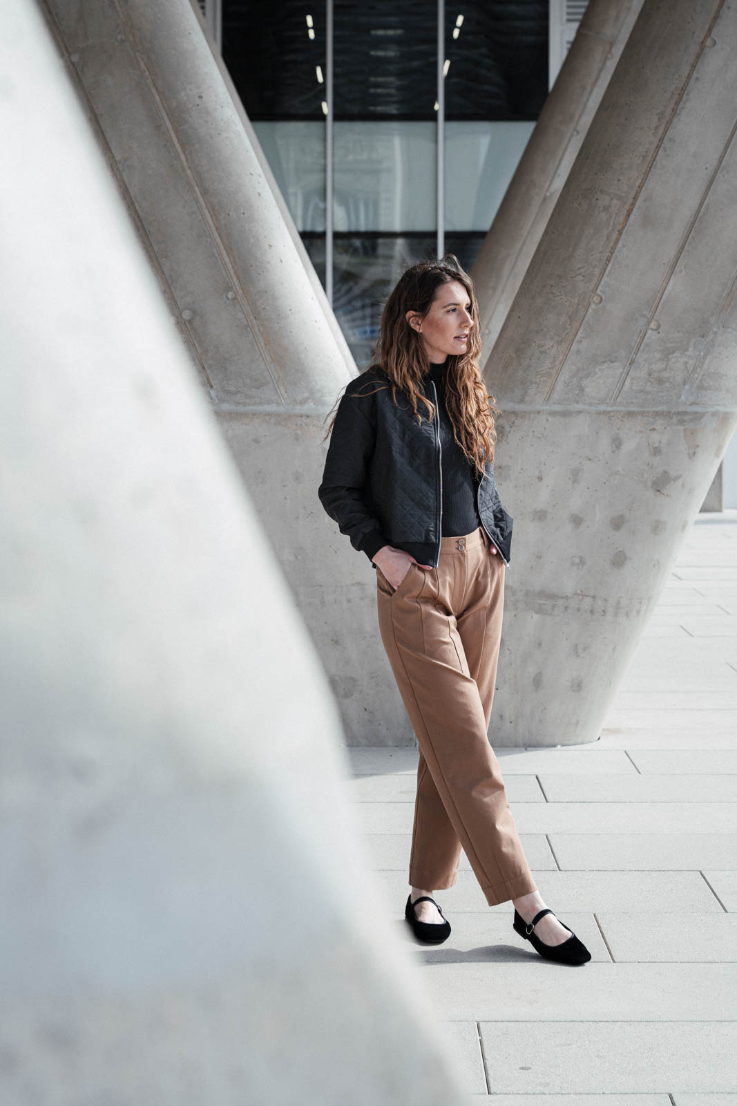 Kalhoty a �ortky Laura camel
