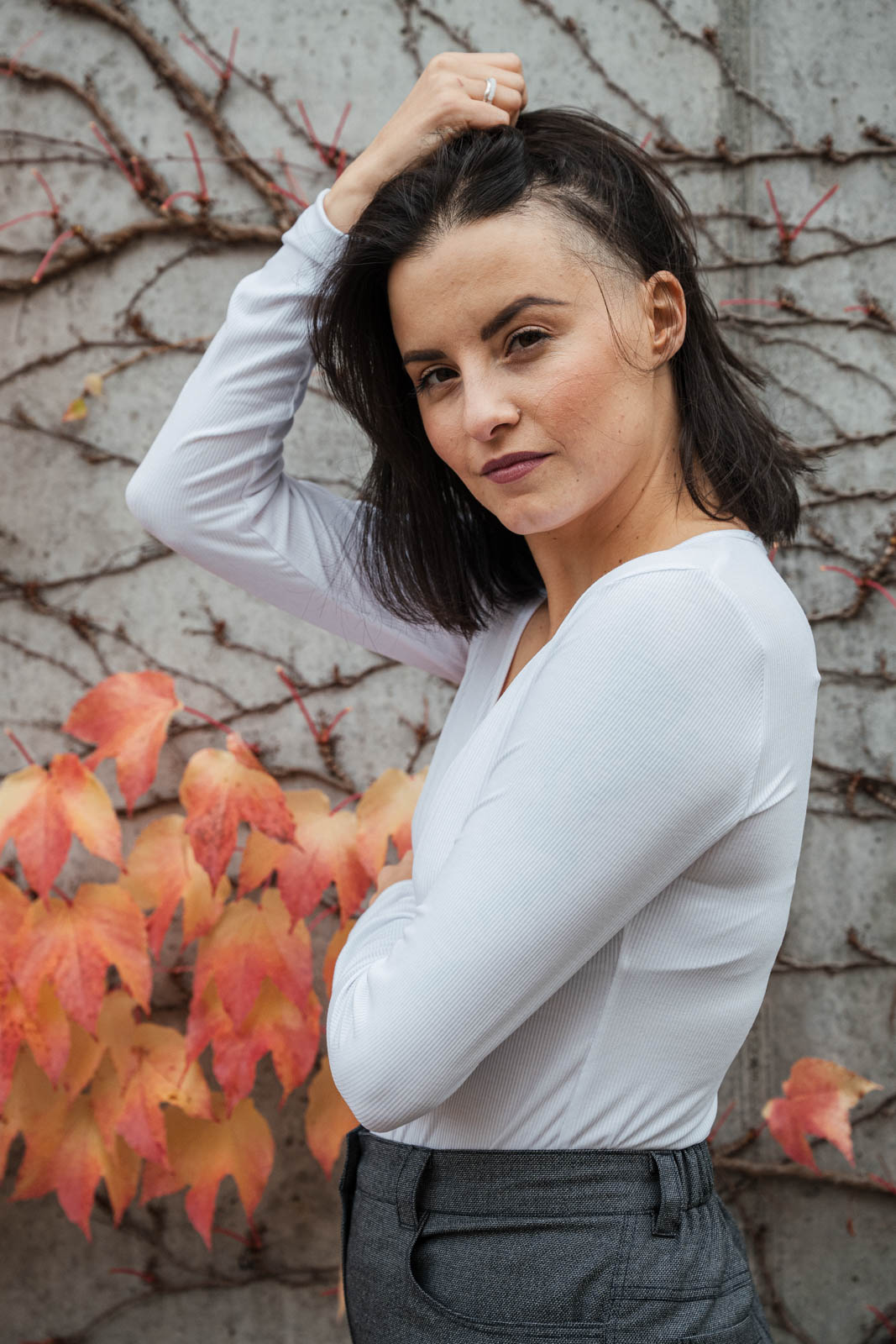Tri�ka Samanta white