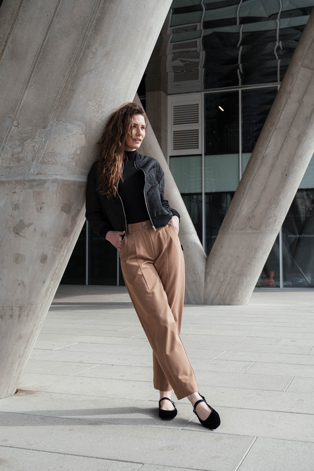 Kalhoty a �ortky Laura camel
