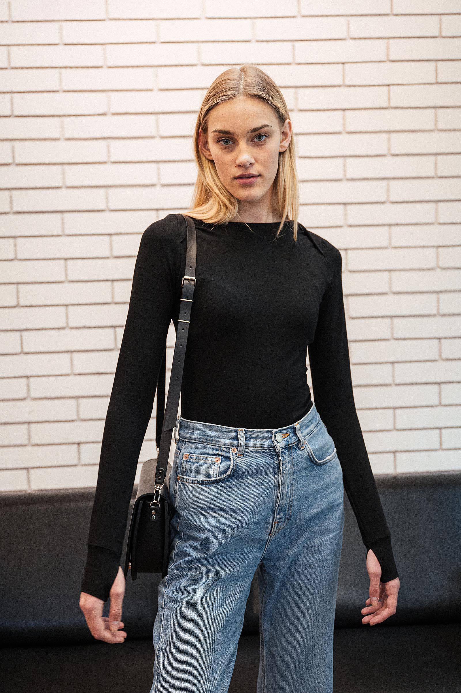 Tri�ka Lotta black