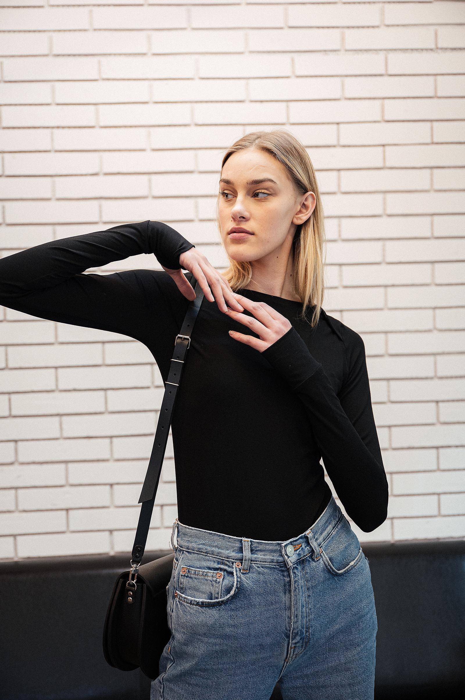 Tri�ka Lotta black