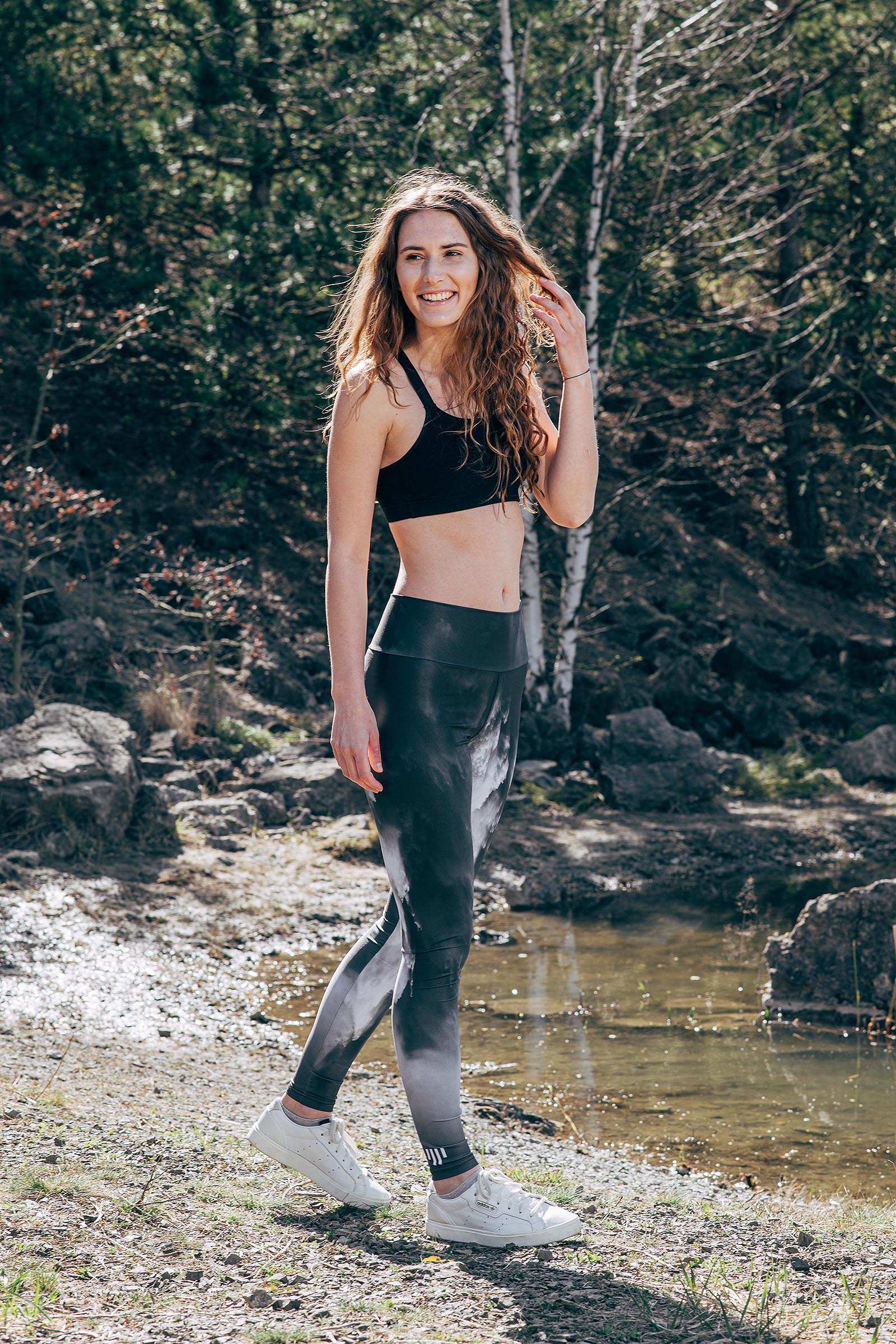 funk�n� leg�ny Waterfall black