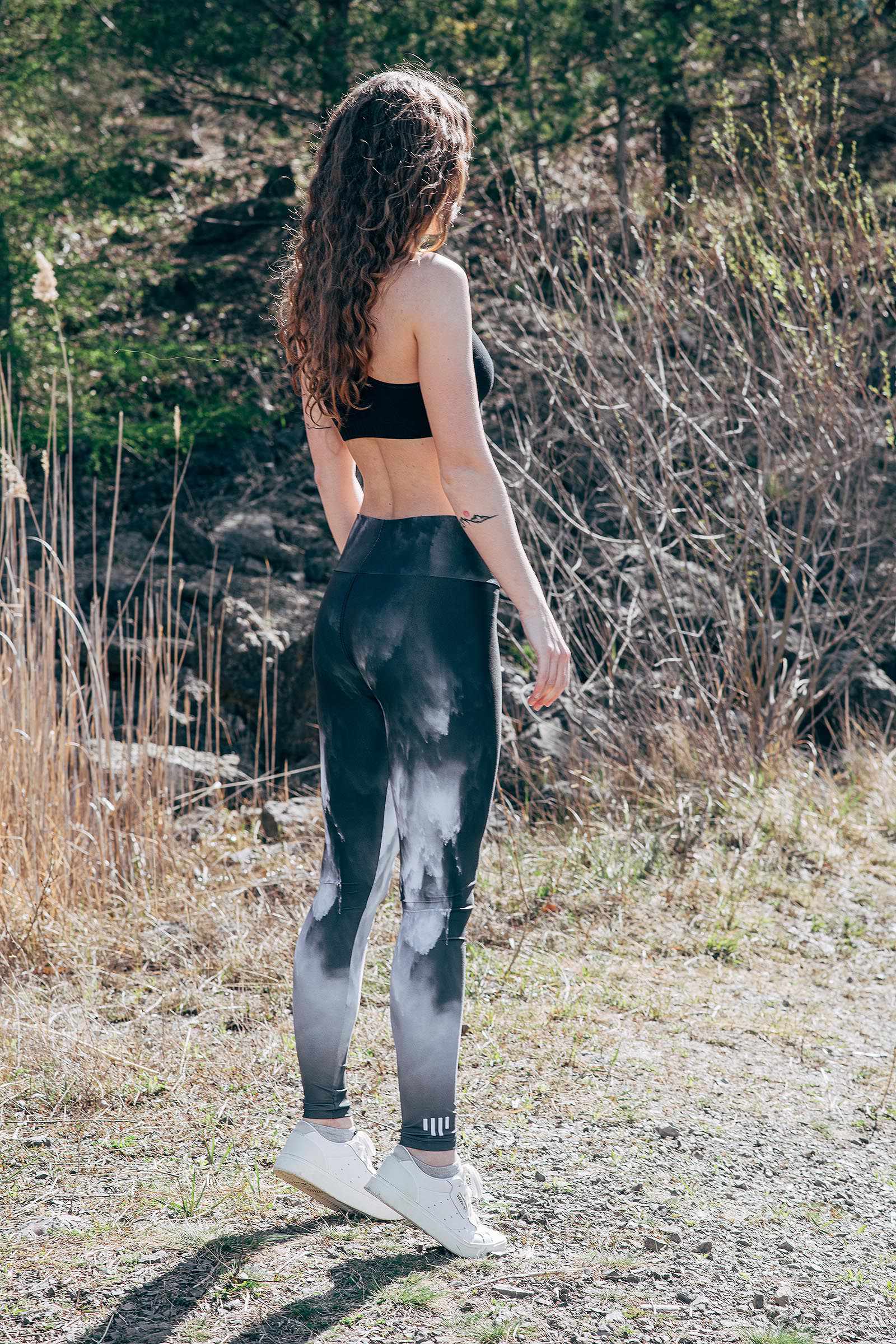funk�n� leg�ny Waterfall black