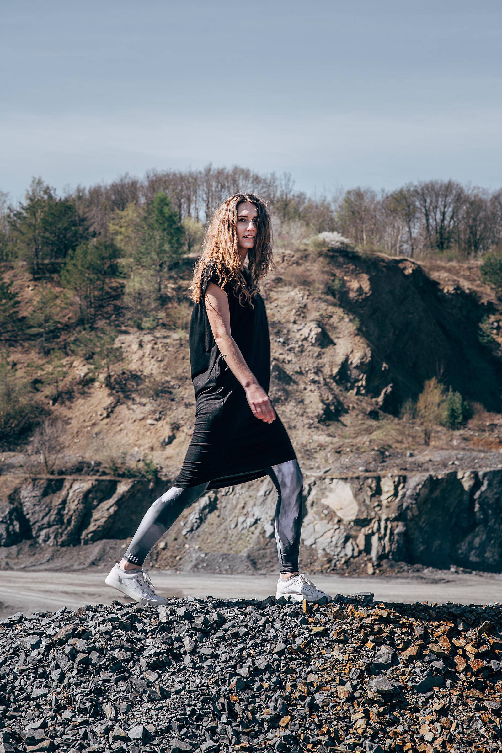 funk�n� leg�ny Waterfall black