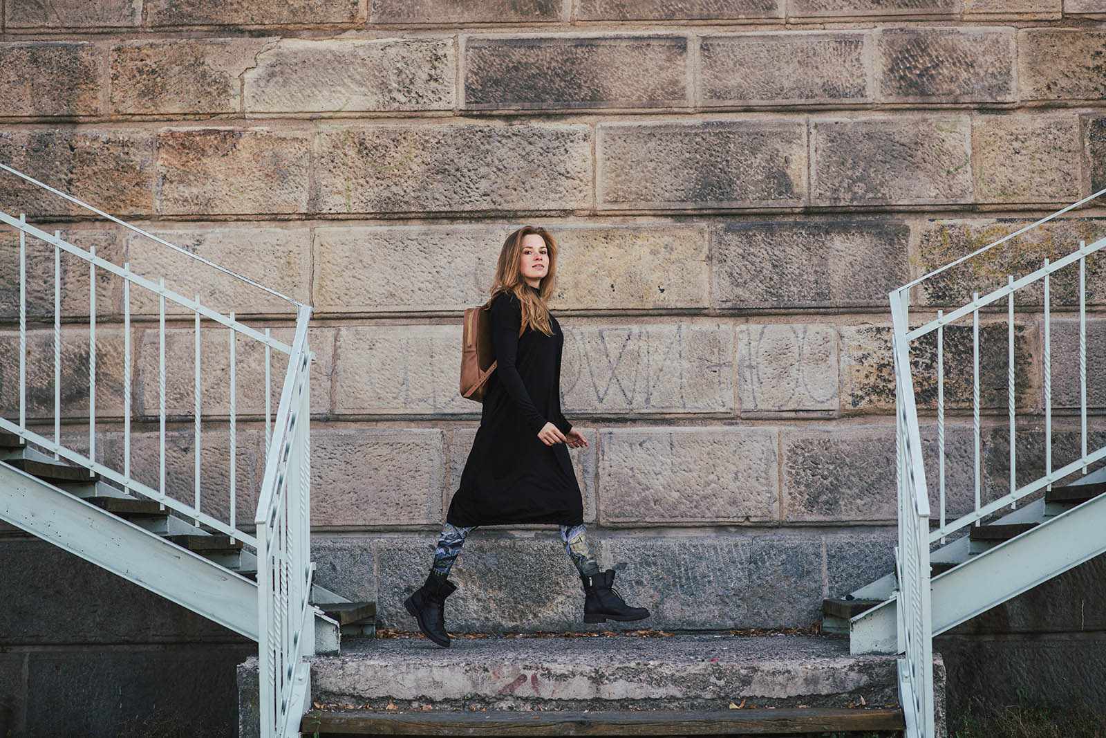 �aty & sukn� Vilma 2.0 black