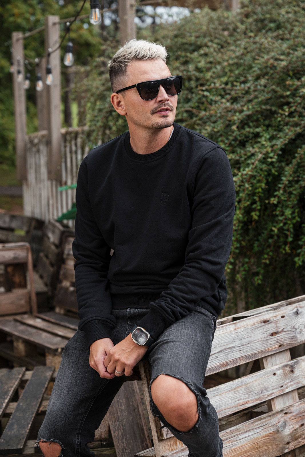 mikiny & svetry Elon �ern�