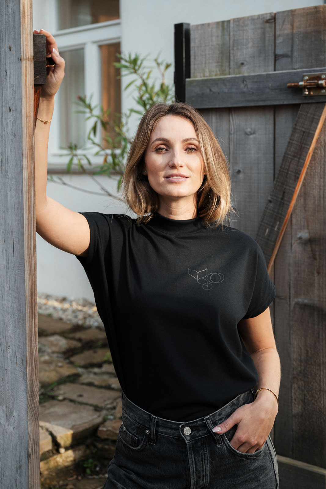 Z�klad �atn�ku Mocca leaf black leaf logo