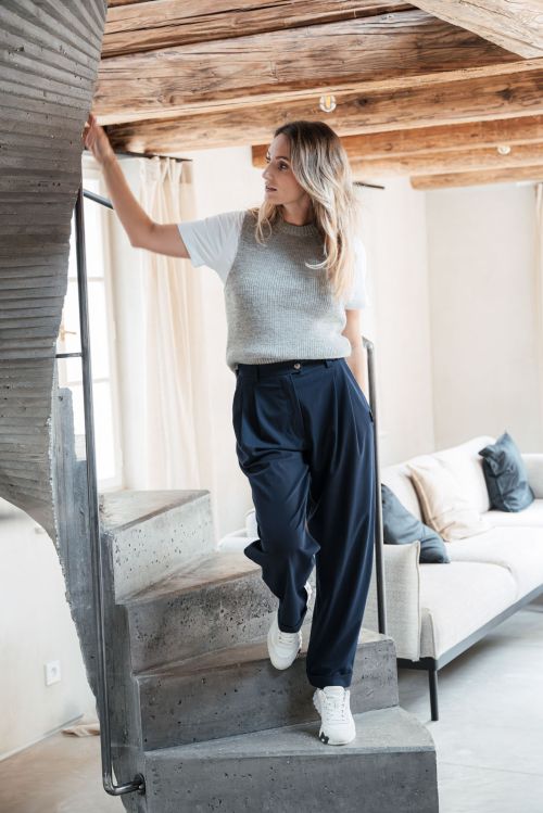 Kalhoty a �ortky Emily virgin wool dark navy