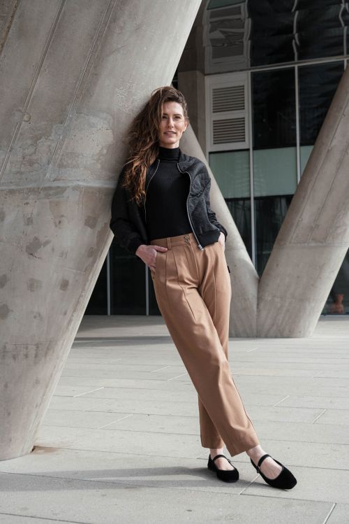 Kalhoty a �ortky Laura camel
