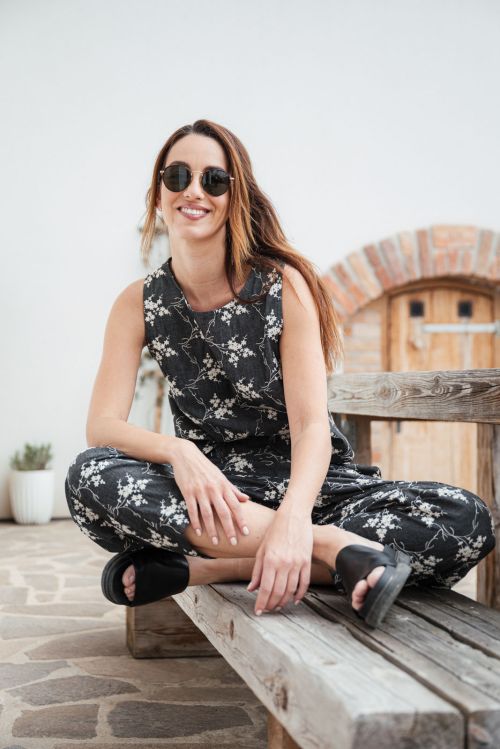 Kalhoty a �ortky Sunna Embroidery black jeans